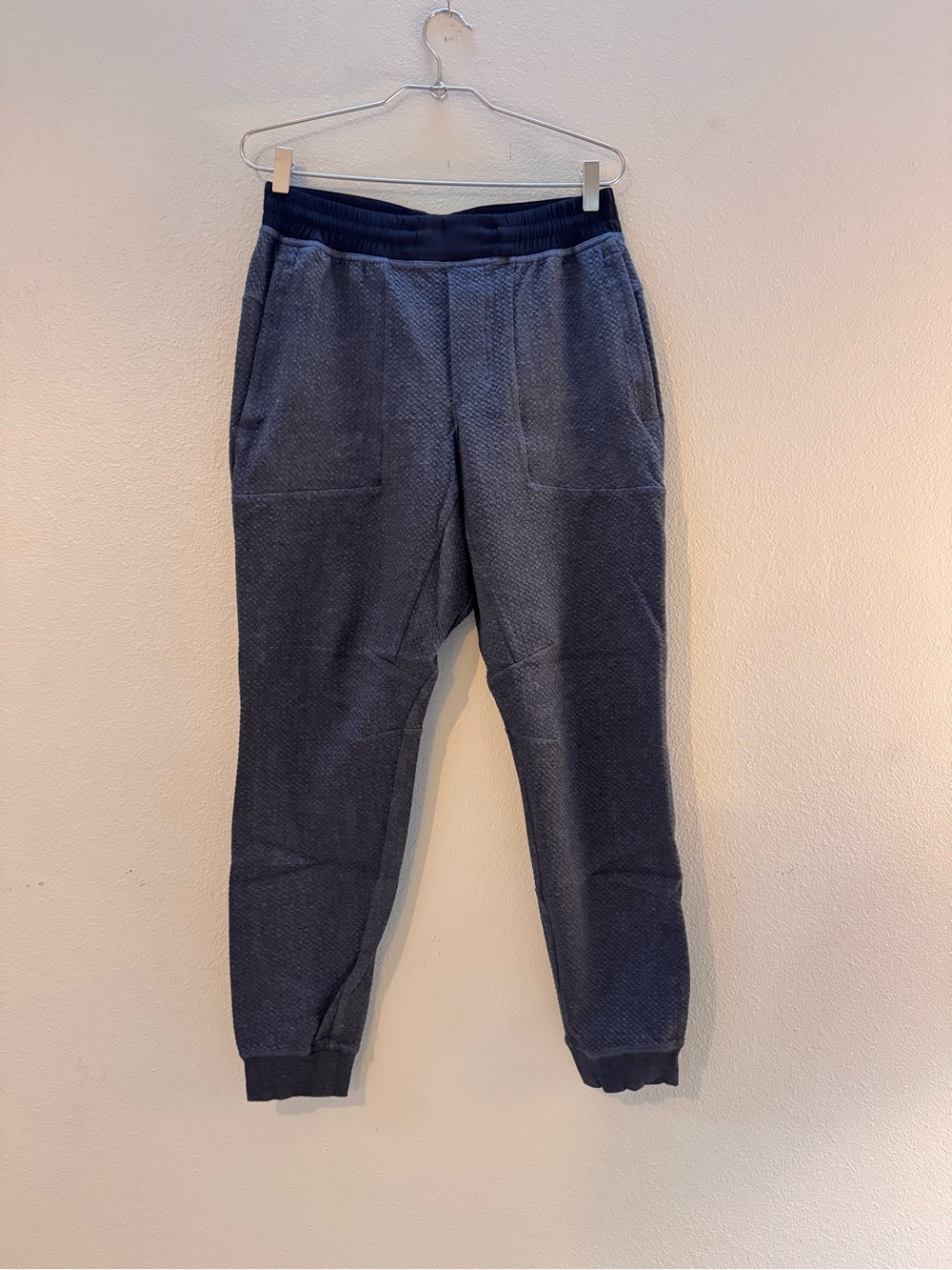 lululemon athletica Men's Dark Textured Joggers